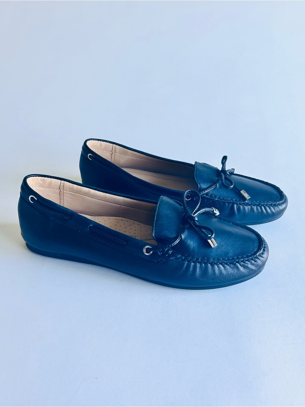 Michael Kors Black Genuine Leather Rubber Outsole Moccasin Loafers size 9